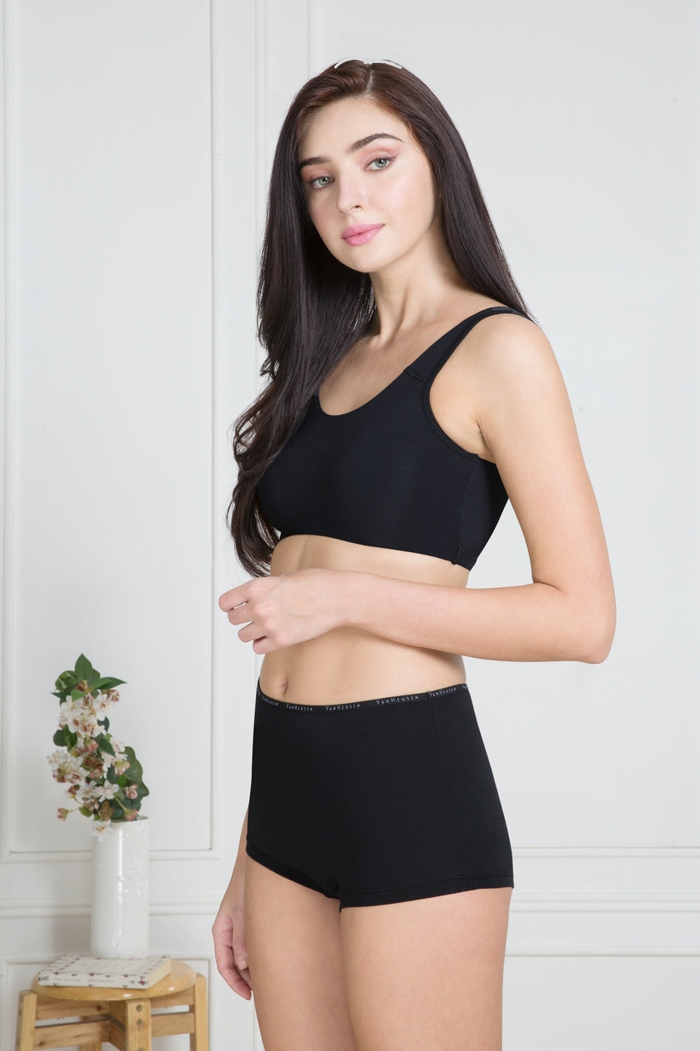 Van Heusen Panty Black 11116 - back view
